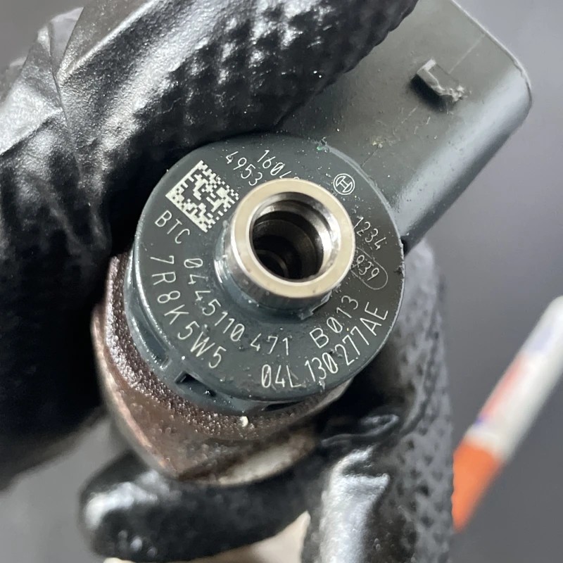 Injector / Audi A4 B8 2017 / Motor, racire si evacuare