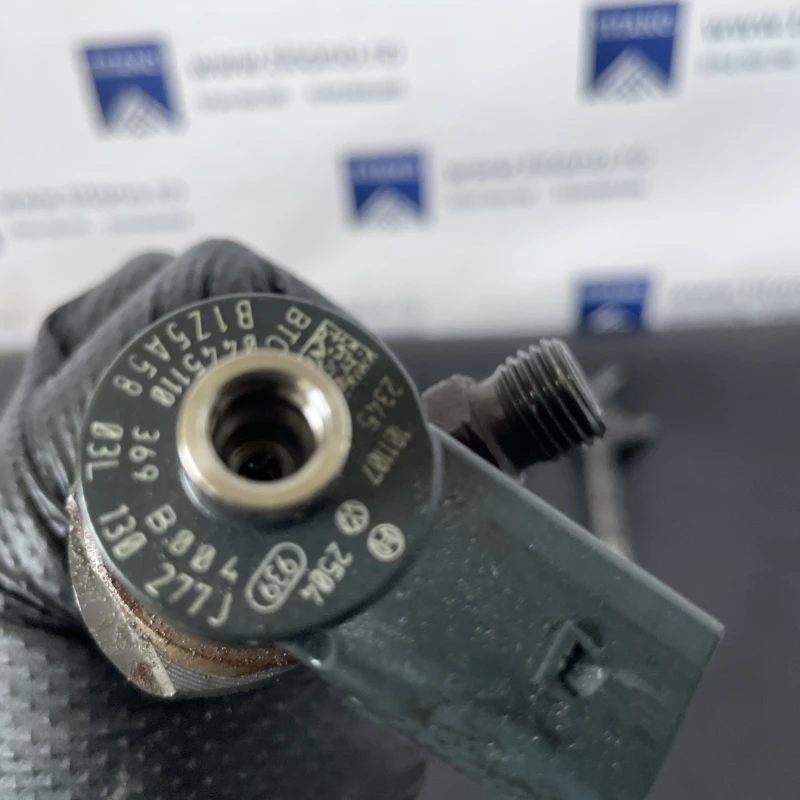 Injector / Volkswagen Passat B7 2013 / Motor, racire si evacuare
