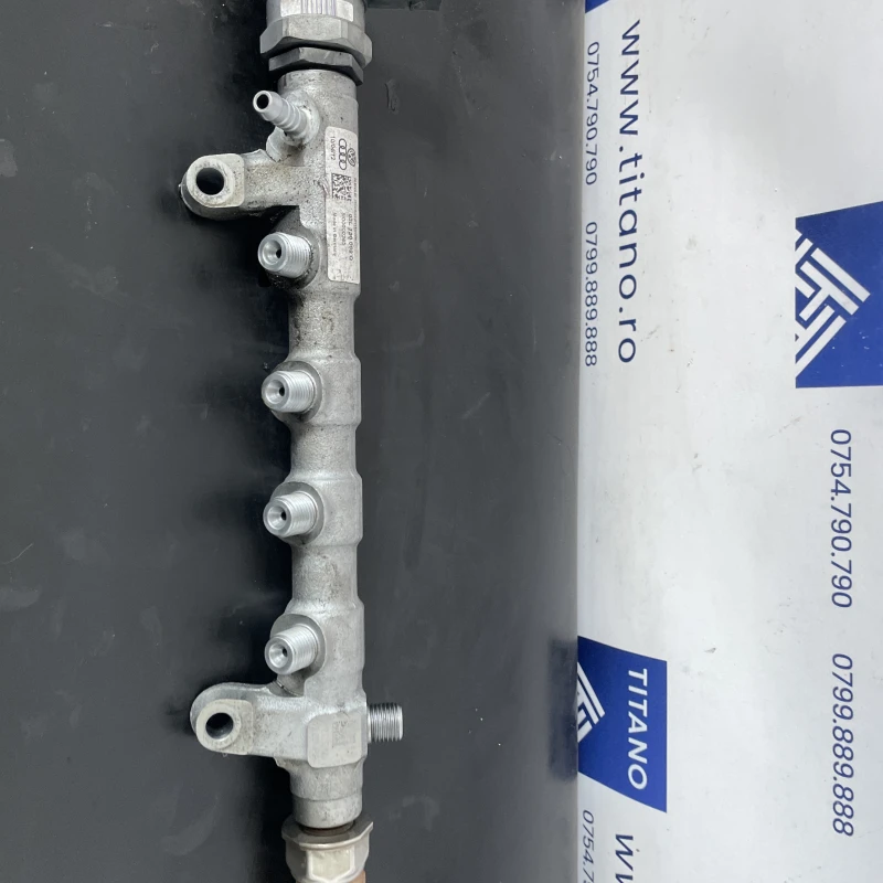 Rampa injectoare cu senzor Volkswagen Passat B7 2013