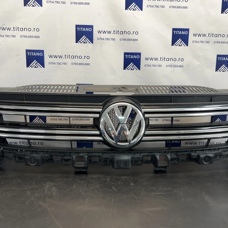 Grila radiator cu emblema Volkswagen Tiguan 5N facelift 2012