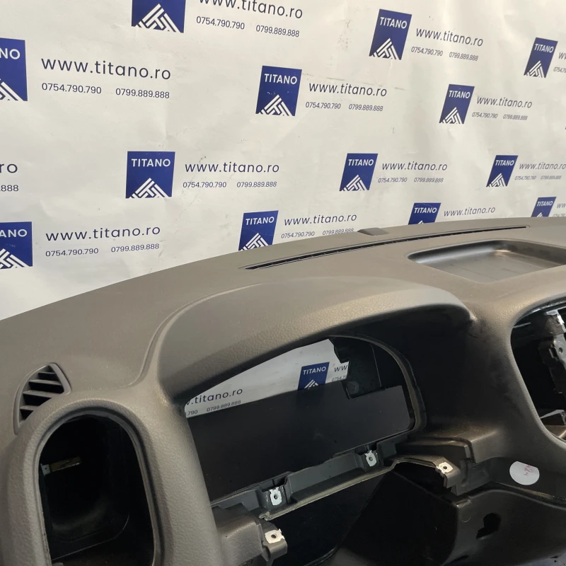 Plansa bord / Volkswagen Tiguan 5N facelift 2012 / Interior