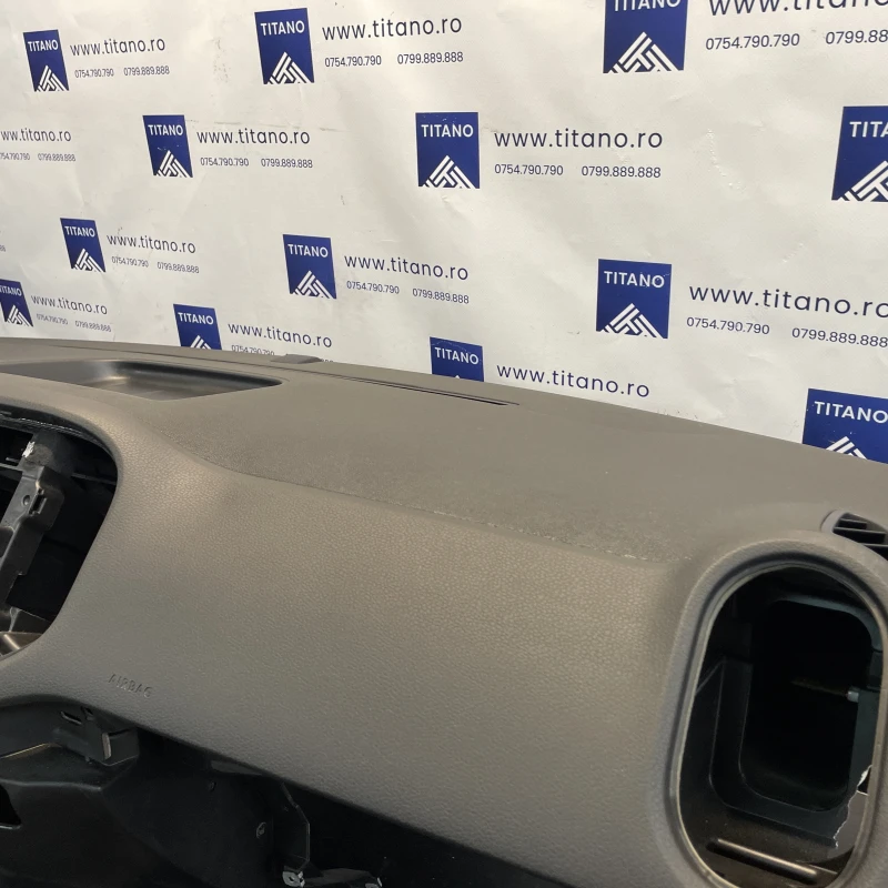 Plansa bord / Volkswagen Tiguan 5N facelift 2012 / Interior