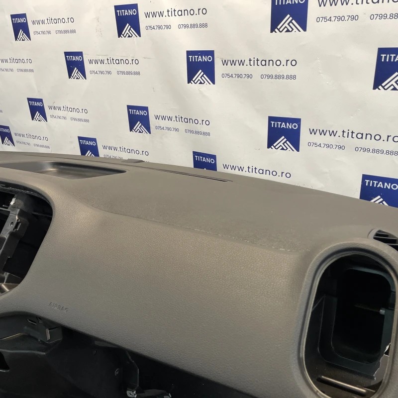 Plansa bord / Volkswagen Tiguan 5N facelift 2012 / Interior