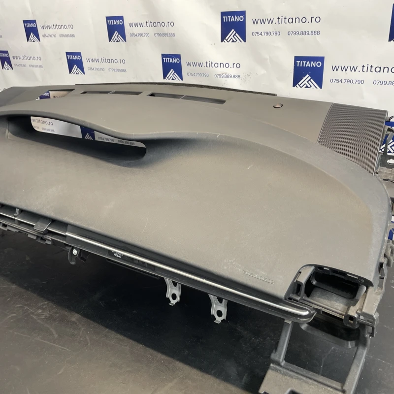 Plansa bord / Toyota Prius Prius 3 2012 / Interior