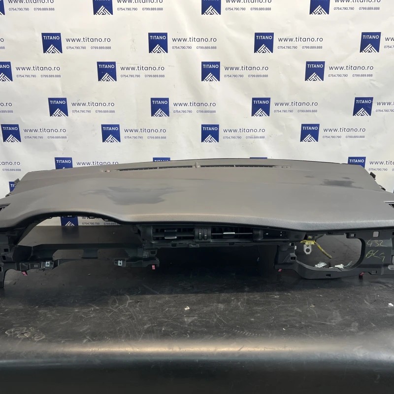 Plansa bord / Toyota Auris E180 2014 / Interior