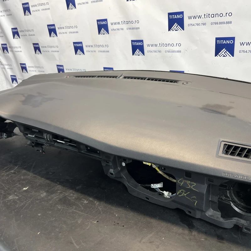 Plansa bord / Toyota Auris E180 2014 / Interior