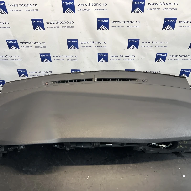 Plansa bord / Toyota Auris E180 2014 / Interior