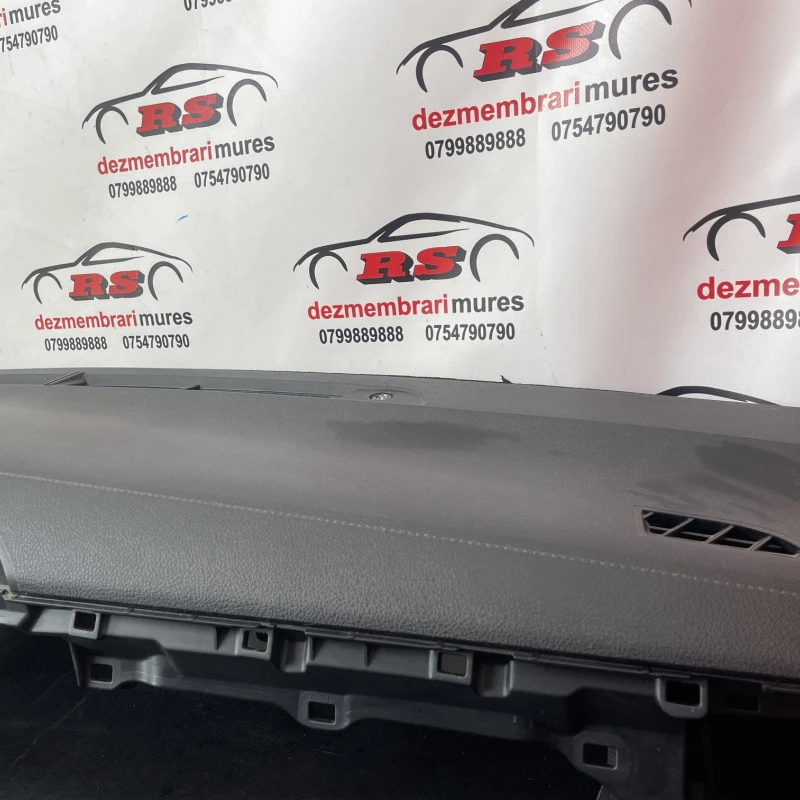 Plansa bord / Toyota Hilux  2018 / Interior