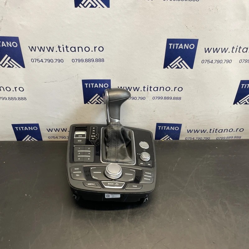 Consola centrala / Audi A6 Allroad C7 2013 / Interior