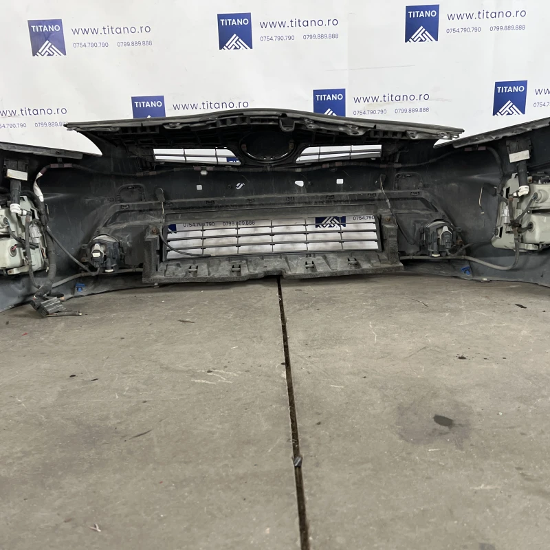 Bara fata / Toyota Prius Prius 3 2012 / Caroserie, oglinzi si faruri