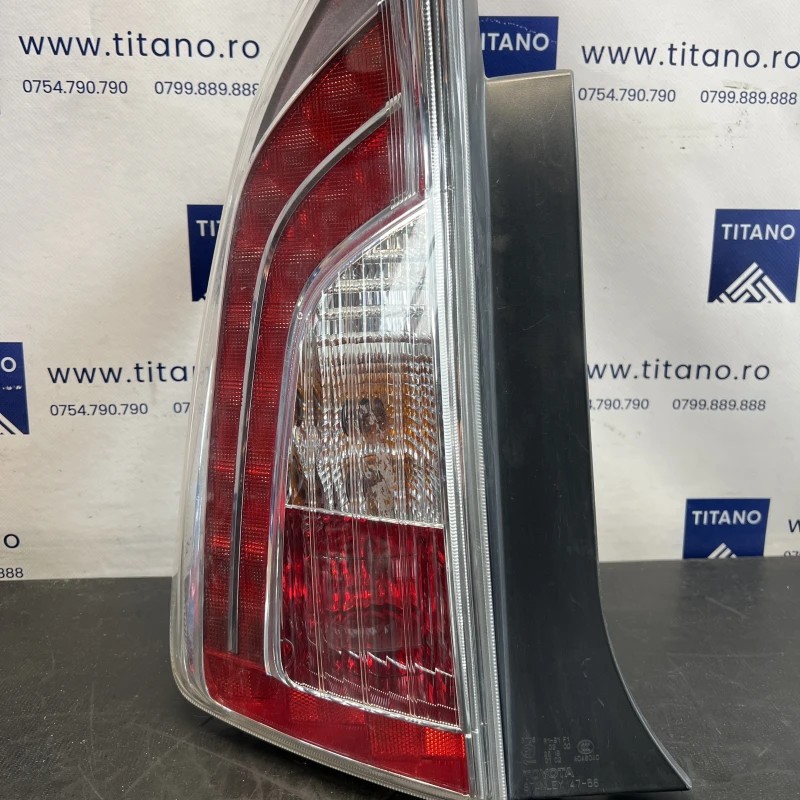 Stop stanga caroserie / Toyota Prius Prius 3 2012 / Caroserie, oglinzi si faruri