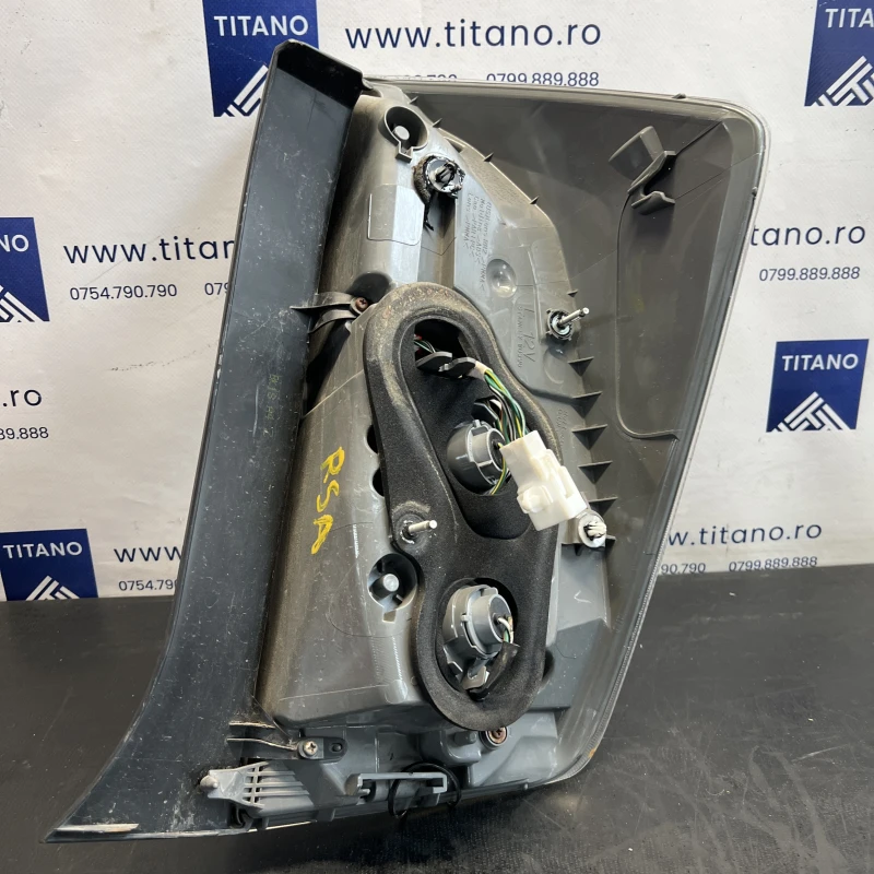 Stop stanga caroserie / Toyota Prius Prius 3 2012 / Caroserie, oglinzi si faruri