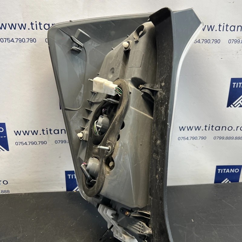 Stop dreapta caroserie / Toyota Prius Prius 3 2012 / Caroserie, oglinzi si faruri