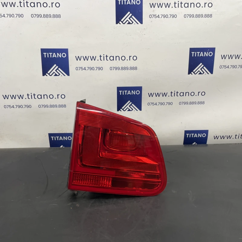 Stop stanga haion / Volkswagen Tiguan 5N facelift 2012 / Caroserie, oglinzi si faruri