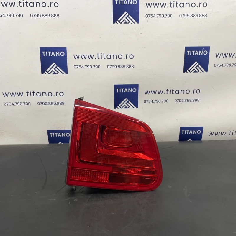 Stop stanga haion / Volkswagen Tiguan 5N facelift 2012 / Caroserie, oglinzi si faruri