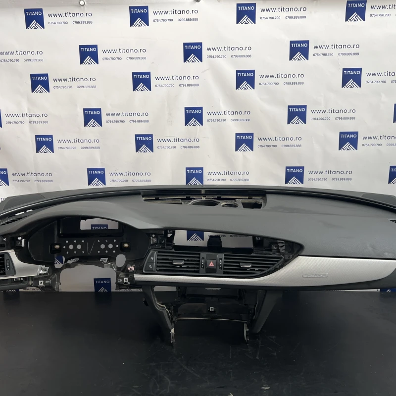 Plansa bord / Audi A6 Allroad C7 2013 / Interior