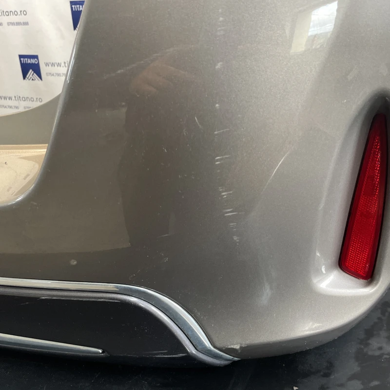 Bara spate / Toyota Auris E180 2014 / Caroserie, oglinzi si faruri