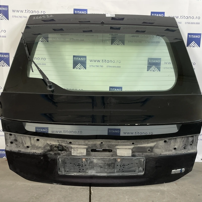Haion / Toyota Prius Prius 3 2012 / Caroserie, oglinzi si faruri