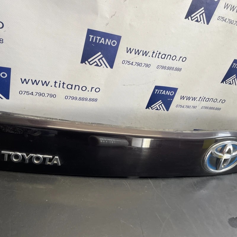 Ornament haion / Toyota Prius Prius 3 2012 / Caroserie, oglinzi si faruri