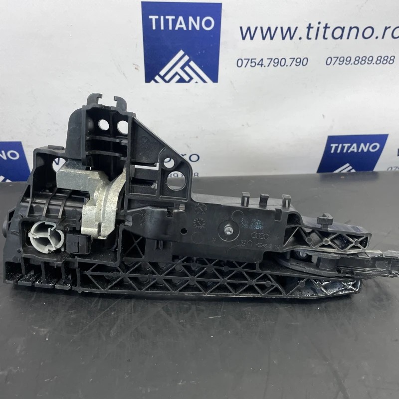 Maner usa dreapta spate / Audi A6 Allroad C7 2013 / Caroserie, oglinzi si faruri