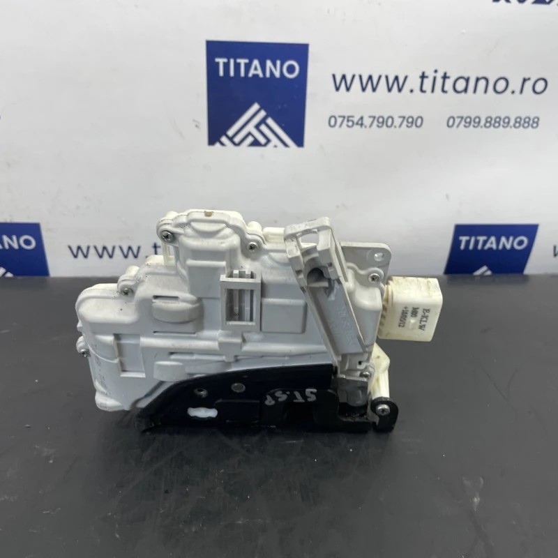 Iala broasca usa stanga spate / Audi A6 Allroad C7 2013 / Caroserie, oglinzi si faruri