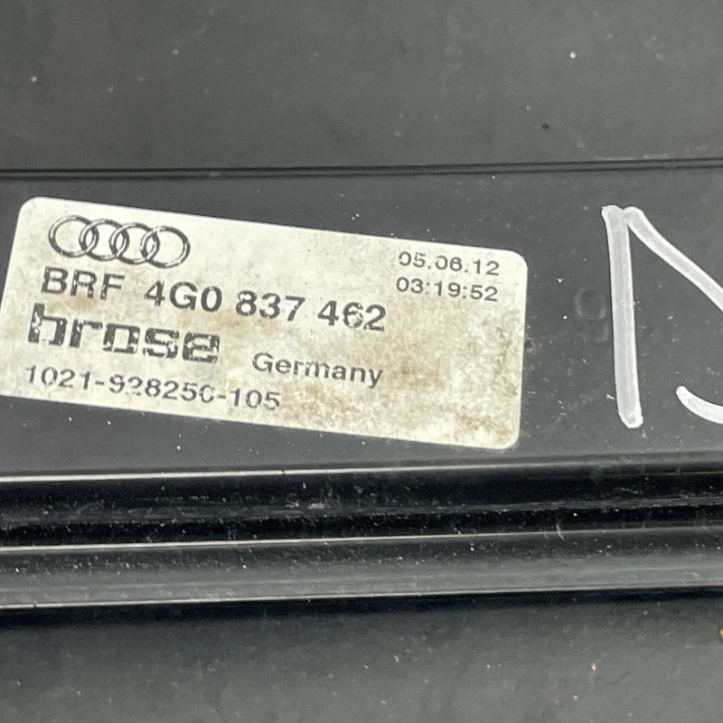 Macara geam dreapta fata / Audi A6 Allroad C7 2013 / Caroserie, oglinzi si faruri