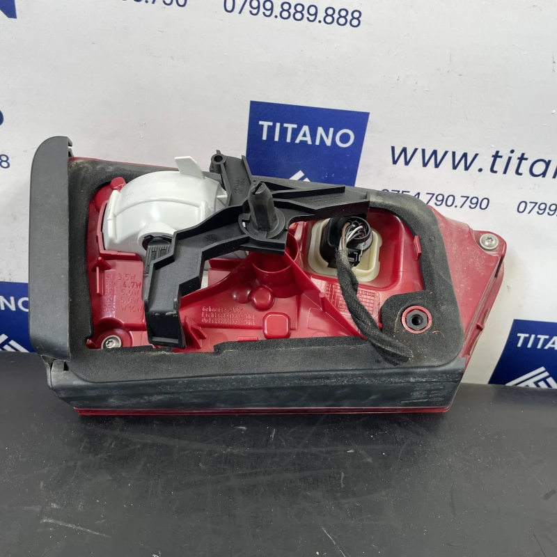 Stop dreapta haion / Audi A6 Allroad C7 2013 / Caroserie, oglinzi si faruri