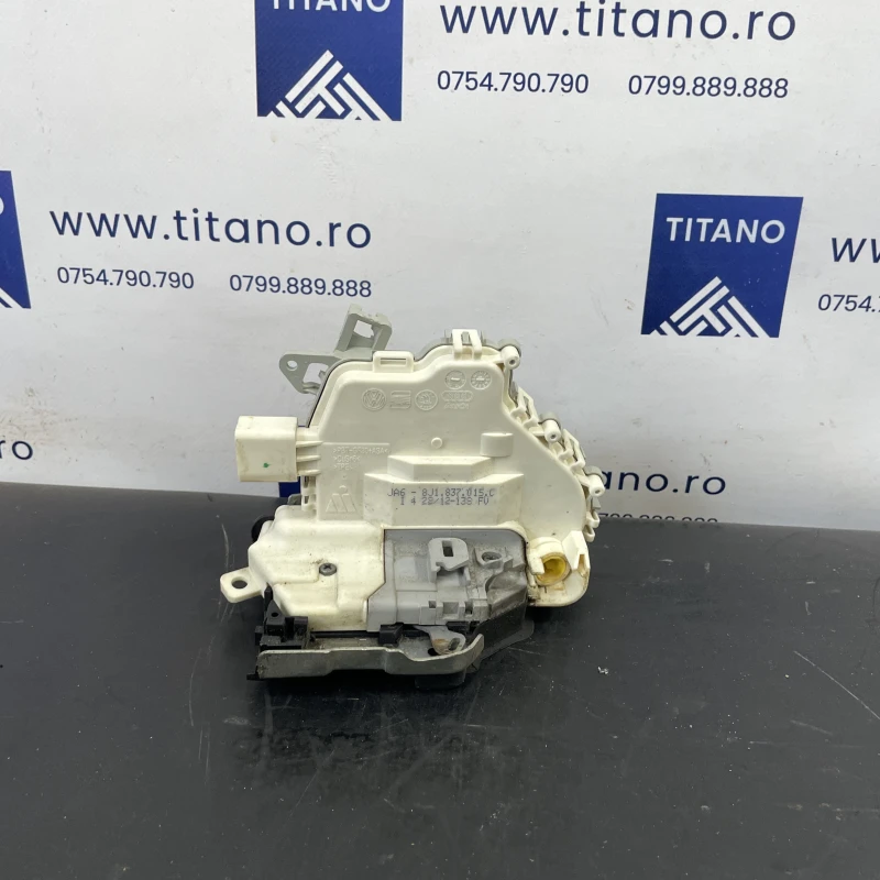 Iala broasca usa stanga fata / Audi A6 Allroad C7 2013 / Caroserie, oglinzi si faruri