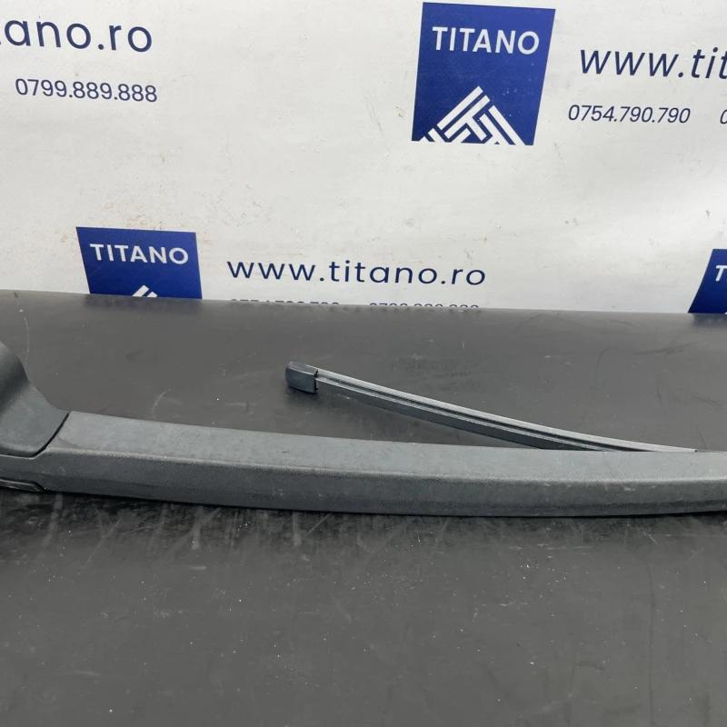 Brat stergator haion / Audi A6 Allroad C7 2013 / Caroserie, oglinzi si faruri