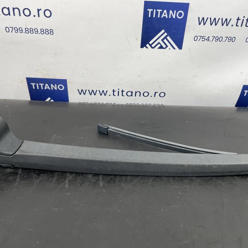 Brat stergator haion / Audi A6 Allroad C7 2013 / Caroserie, oglinzi si faruri
