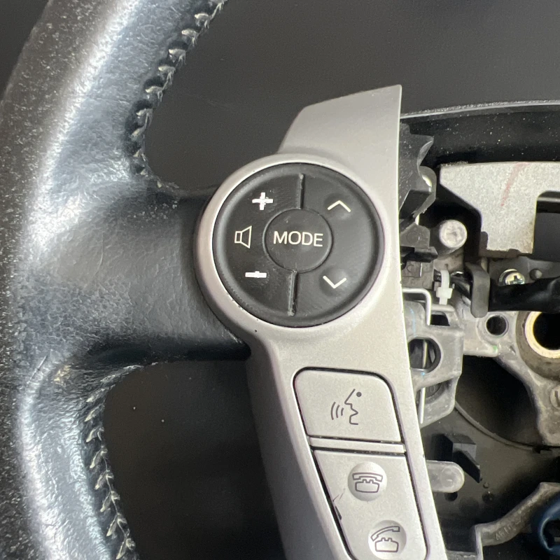 Volan cu comenzi / Toyota Prius Prius 3 2012 / Interior