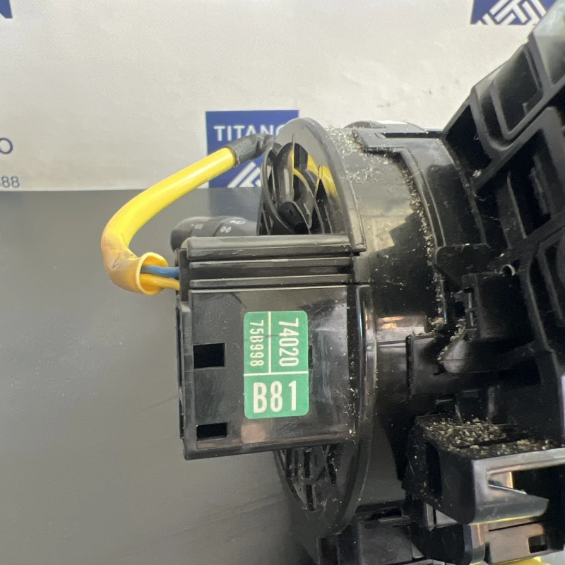 Spira volan cu manete / Toyota Prius Prius 3 2012 / Audio si electronice