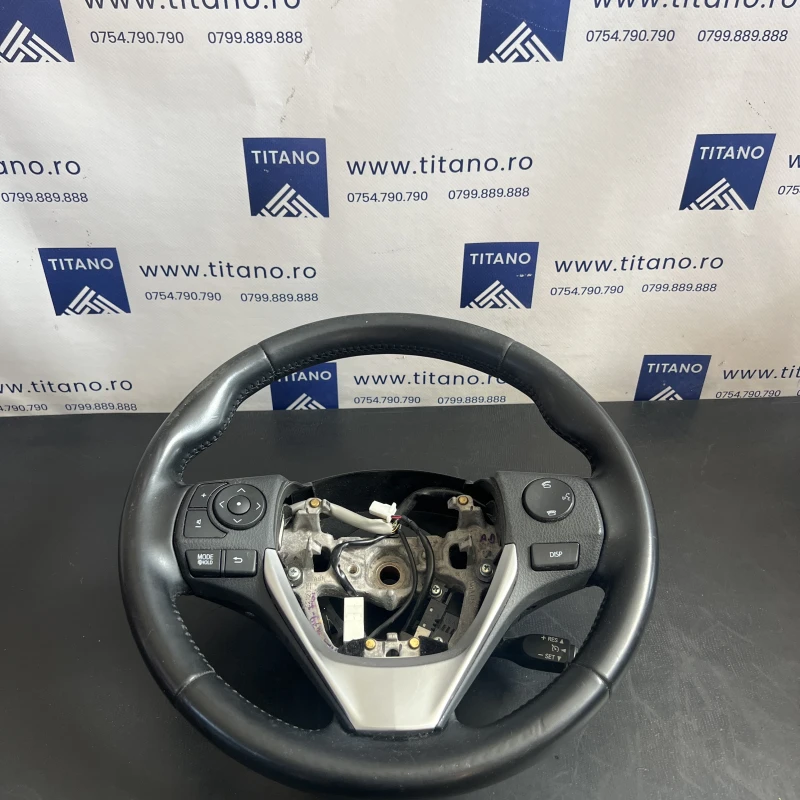 Comenzi volan / Toyota Auris E180 2014 / Audio si electronice