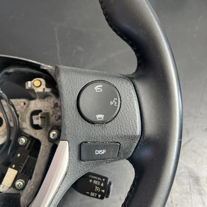 Comenzi volan / Toyota Auris E180 2014 / Audio si electronice