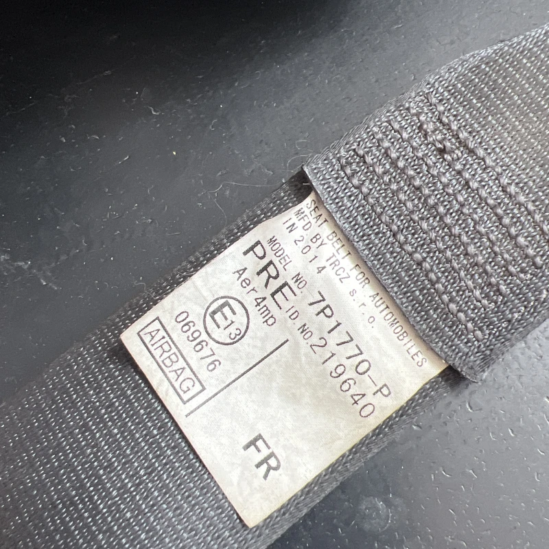 Centura dreapta fata / Toyota Auris E180 2014 / Interior
