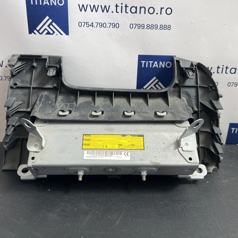 Airbag genunchi sofer / Toyota Auris E180 2014 / Interior