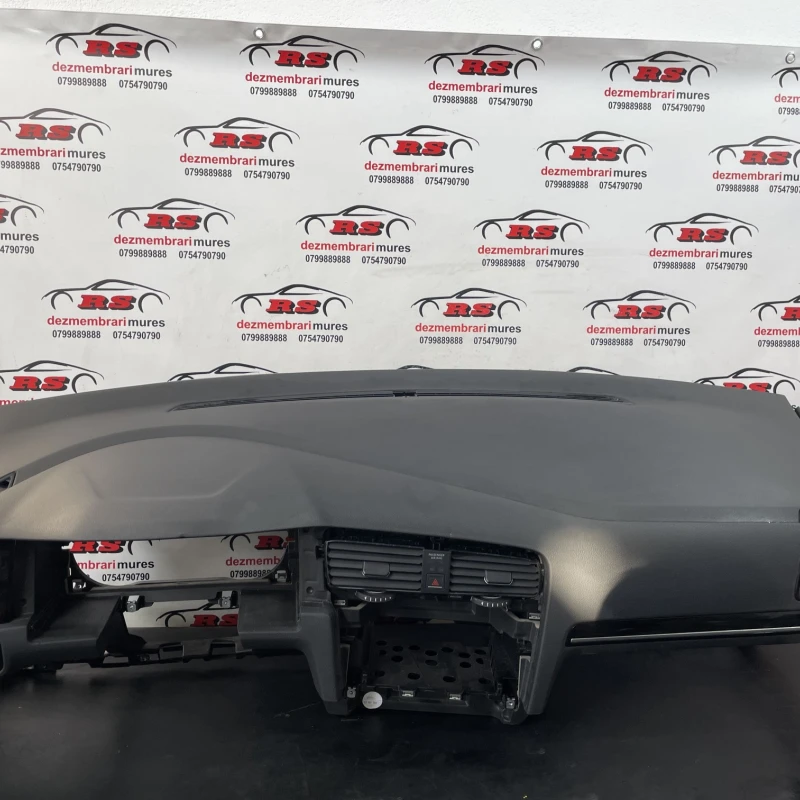 Plansa bord / Volkswagen Golf MK7 2016 / Interior