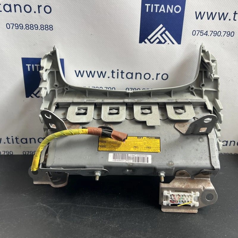 Airbag genunchi sofer / Toyota Prius Prius 3 2012 / Interior