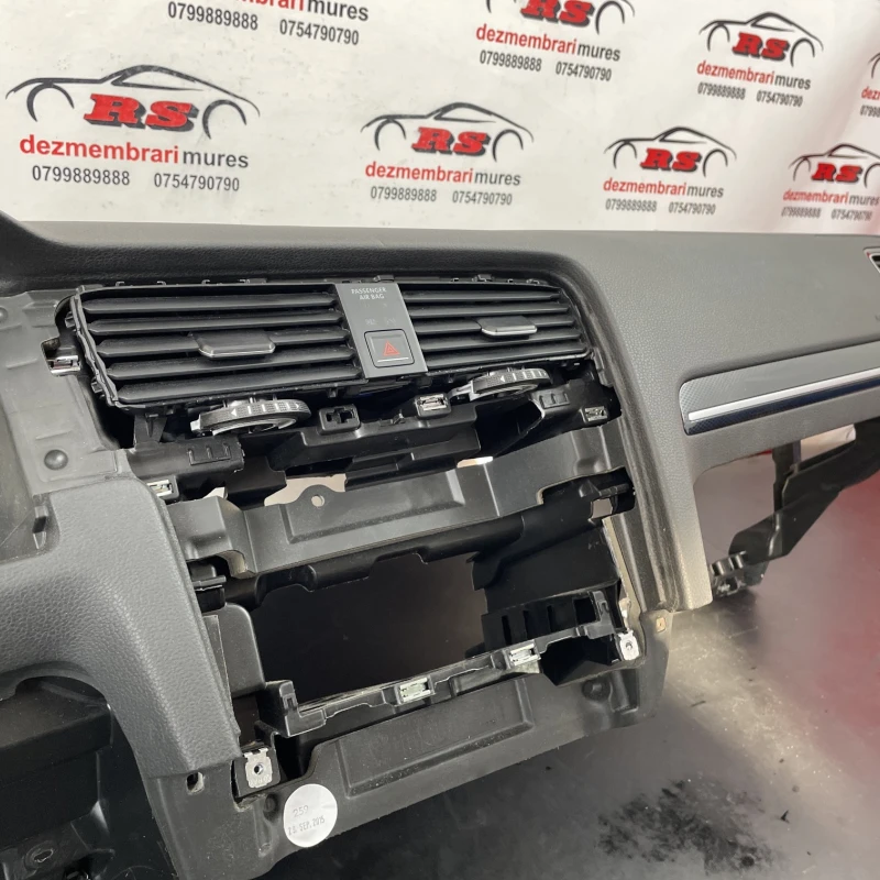 Plansa bord / Volkswagen Golf MK7 2016 / Interior