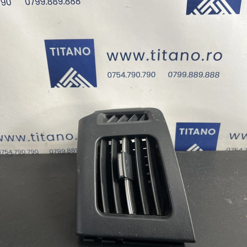 Grila aer bord / Toyota Prius Prius 3 2012 / Interior