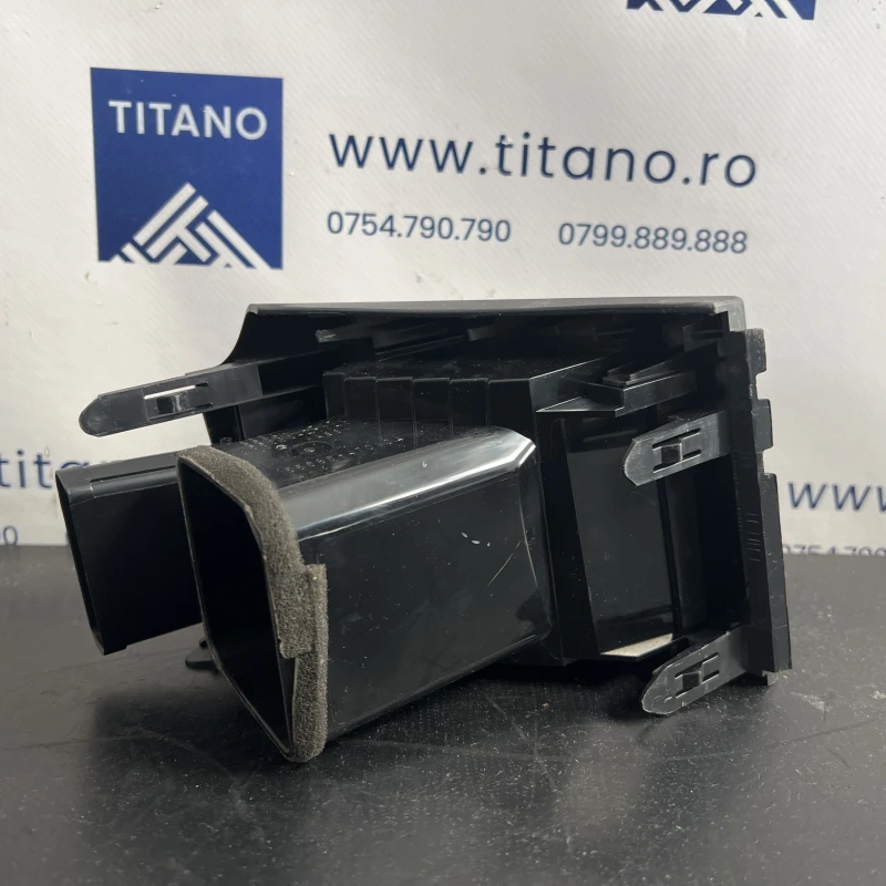 Grila aer bord / Toyota Prius Prius 3 2012 / Interior