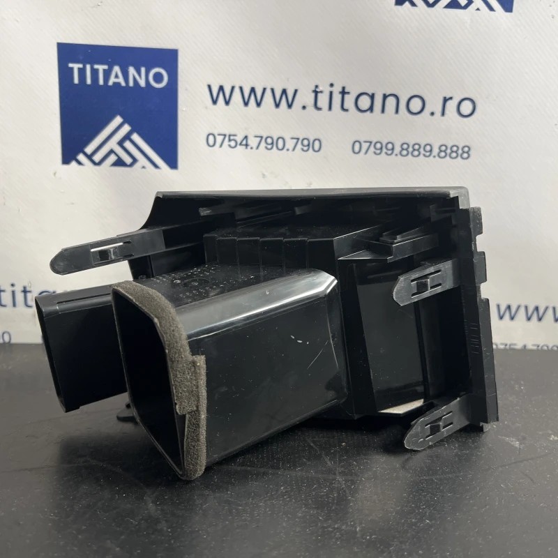 Grila aer bord / Toyota Prius Prius 3 2012 / Interior