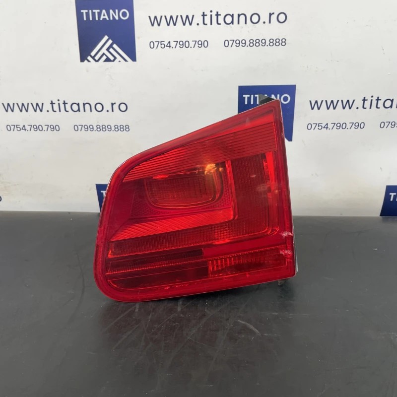 Stop dreapta haion / Volkswagen Tiguan 5N facelift 2012 / Caroserie, oglinzi si faruri