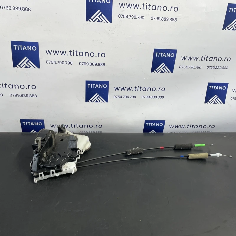 Iala broasca usa dreapta fata Toyota Prius Prius 3 2012