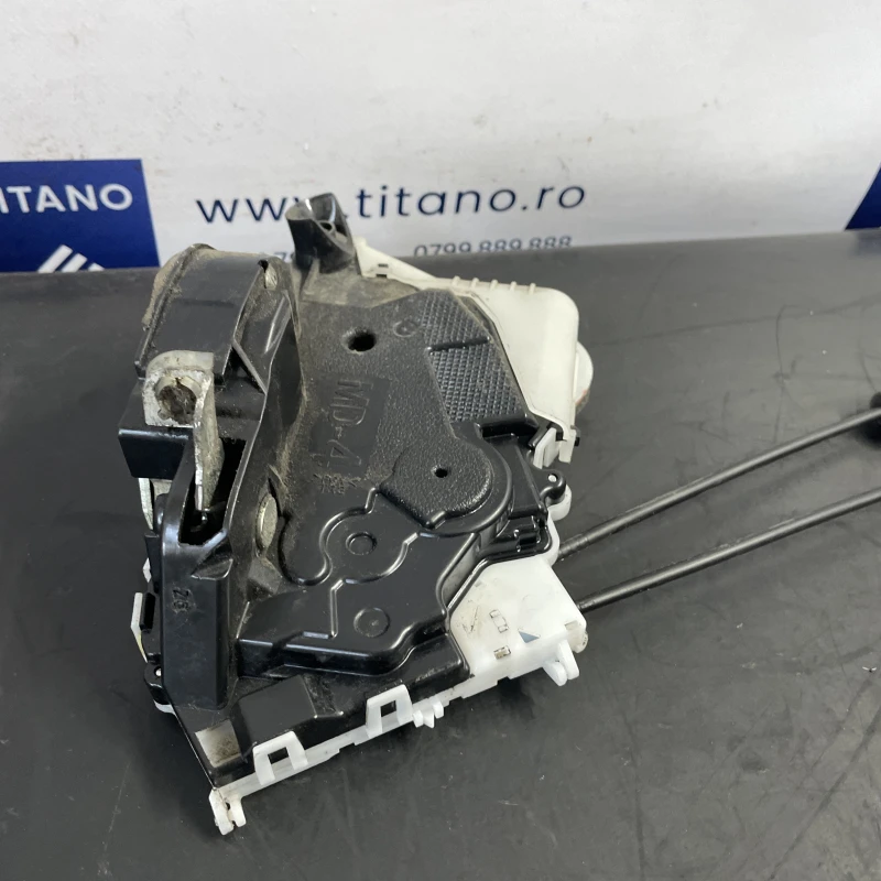 Iala broasca usa dreapta fata / Toyota Prius Prius 3 2012 / Caroserie, oglinzi si faruri