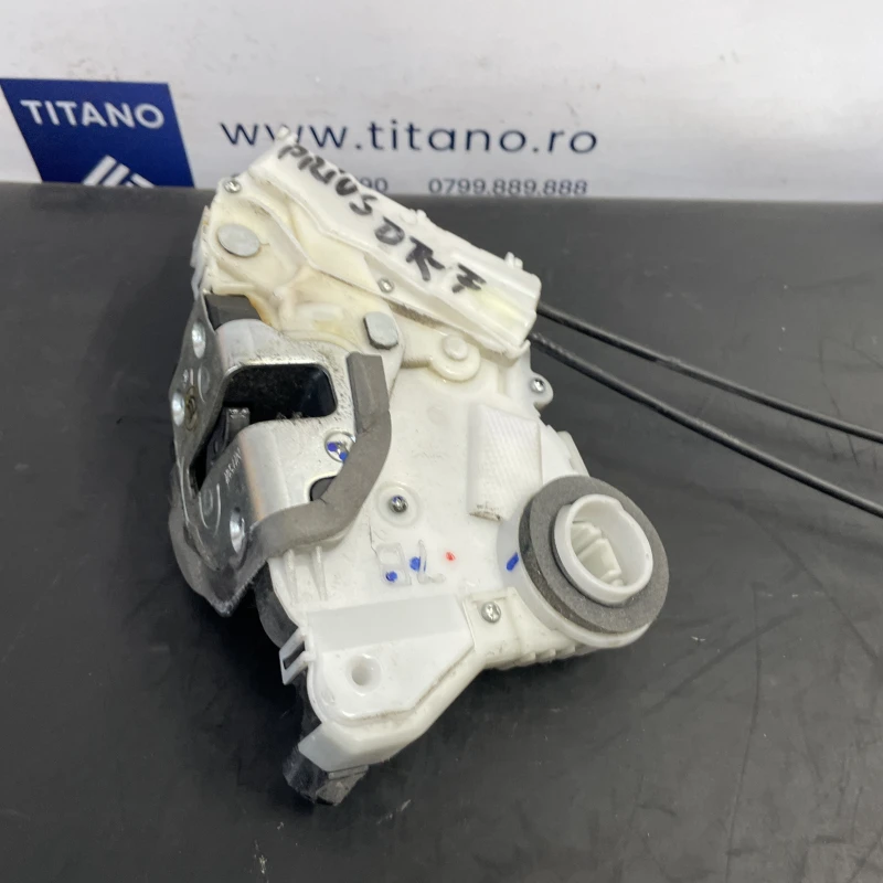 Iala broasca usa dreapta fata / Toyota Prius Prius 3 2012 / Caroserie, oglinzi si faruri