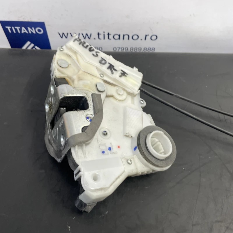Iala broasca usa dreapta fata / Toyota Prius Prius 3 2012 / Caroserie, oglinzi si faruri