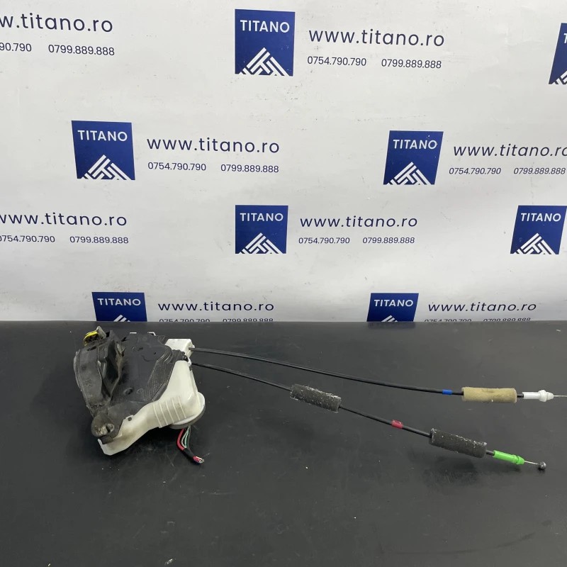 Iala broasca usa stanga fata / Toyota Prius Prius 3 2012 / Caroserie, oglinzi si faruri