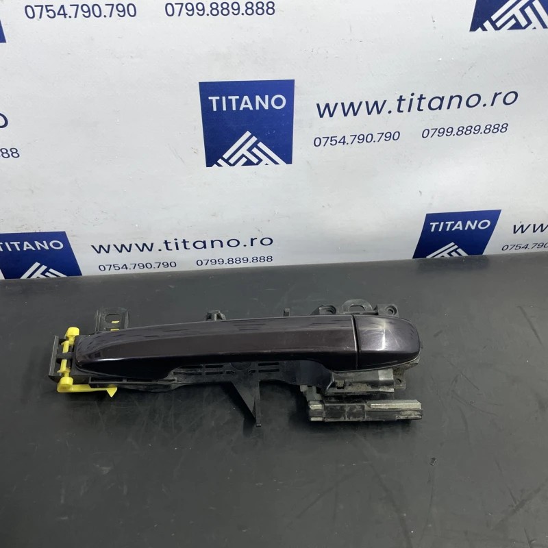Maner usa dreapta fata / Toyota Prius Prius 3 2012 / Caroserie, oglinzi si faruri