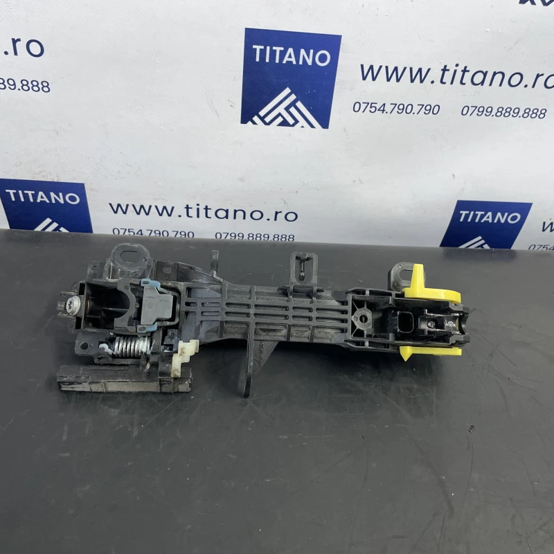 Maner usa dreapta fata / Toyota Prius Prius 3 2012 / Caroserie, oglinzi si faruri